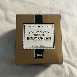 Beekman 1802 New in Box Pot of Gold Shimmer Body Cream  8 Oz.